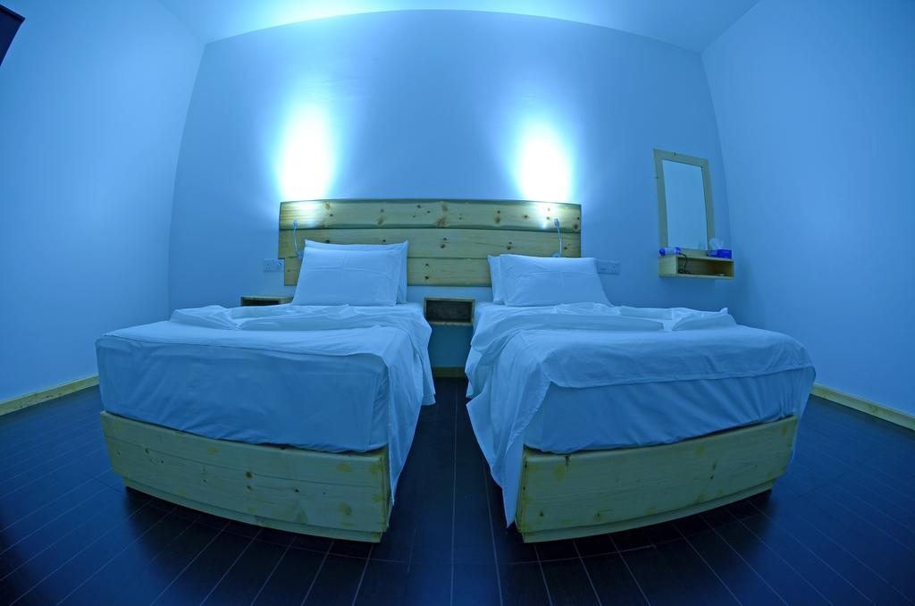 Royal Pearl Inn Maafushi Exterior foto